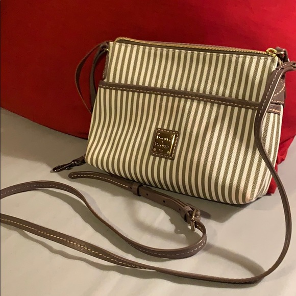 Dooney & Bourke taupe ginger crossbody - Picture 1 of 8